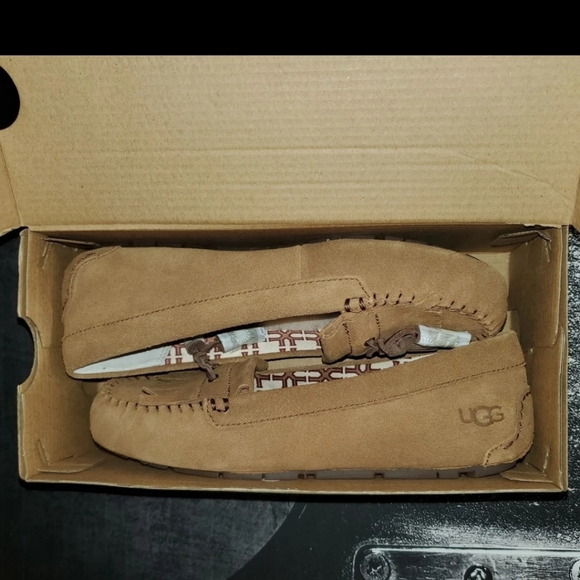 UGG Lizzy Slipper Chestnut - Picture 9 of 9